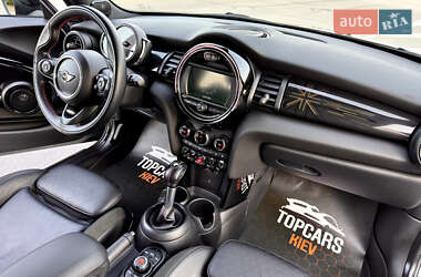 Хэтчбек MINI Hatch 2018 в 