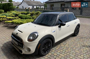 Хэтчбек MINI Hatch 2017 в Дубно