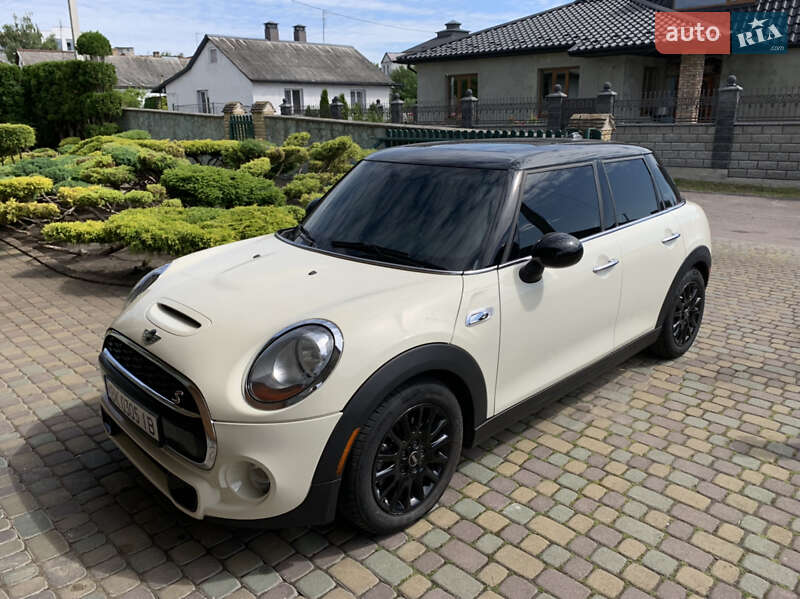 Хэтчбек MINI Hatch 2017 в 