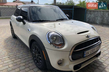 Хэтчбек MINI Hatch 2017 в 