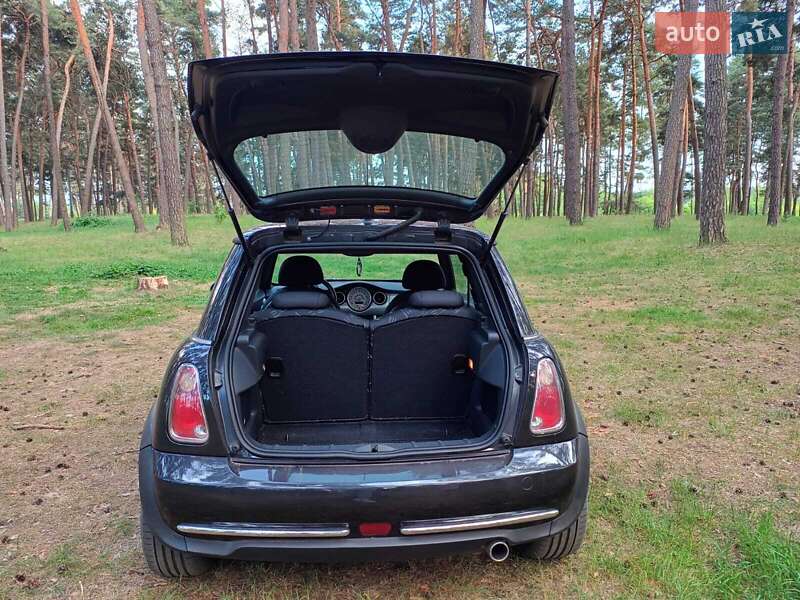 MINI Hatch 2005