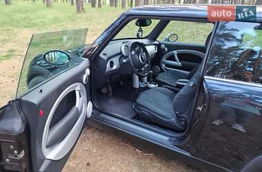 Хэтчбек MINI Hatch 2005 в 