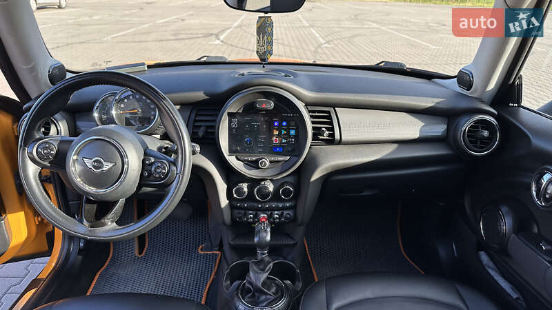 Хэтчбек MINI Hatch 2014 в Чернигове