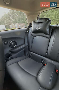 Хетчбек MINI Hatch 2014 в Чернігові