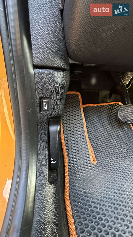 Хэтчбек MINI Hatch 2014 в Чернигове фото 25 Хэтчбек MINI Hatch 2014 в Чернигове