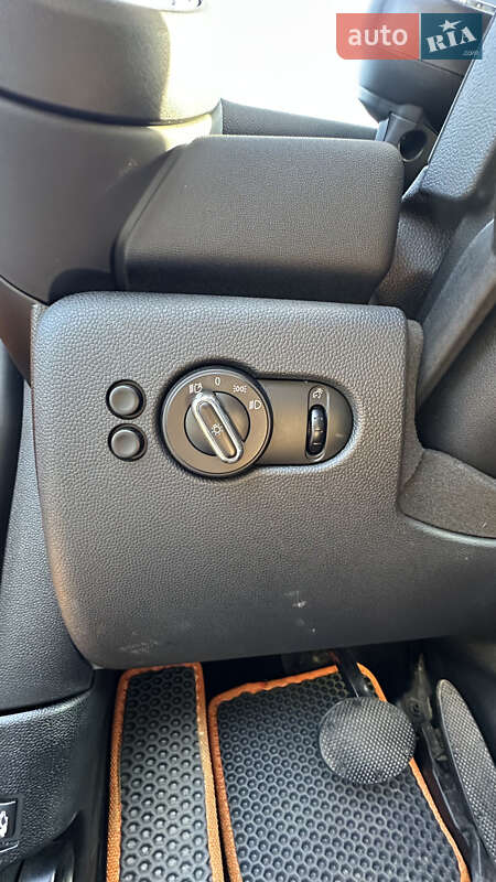 Хэтчбек MINI Hatch 2014 в Чернигове