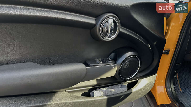Хэтчбек MINI Hatch 2014 в Чернигове