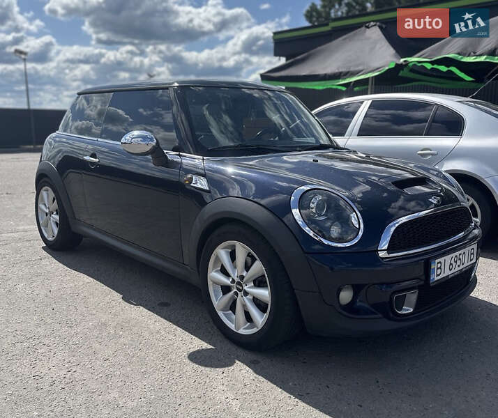Хетчбек MINI Hatch 2012 в Полтаві