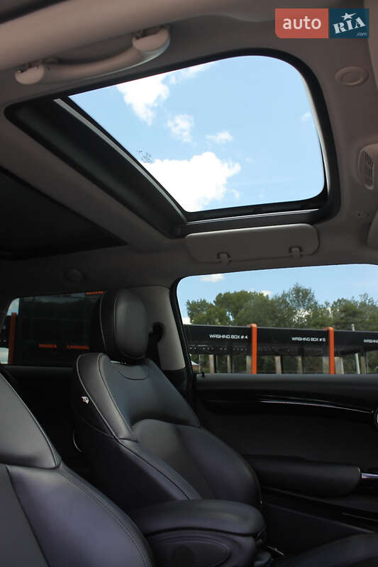 Хэтчбек MINI Hatch 2015 в Полтаве