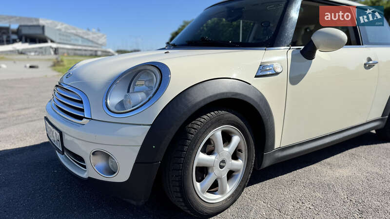 Хетчбек MINI Hatch 2008 в Львові