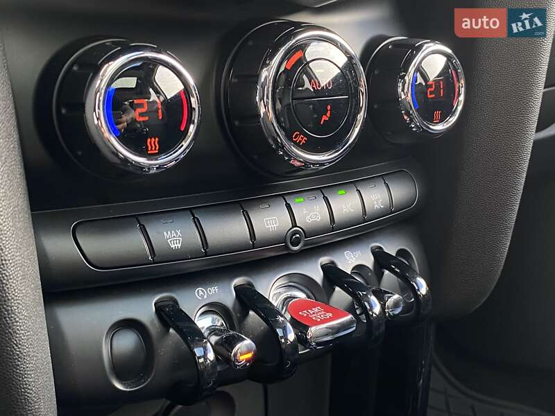 Хэтчбек MINI Hatch 2014 в Киеве