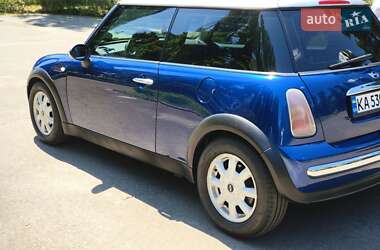 Хетчбек MINI Hatch 2004 в 