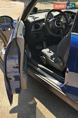Хетчбек MINI Hatch 2004 в 