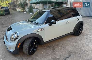 Хэтчбек MINI Hatch 2013 в 
