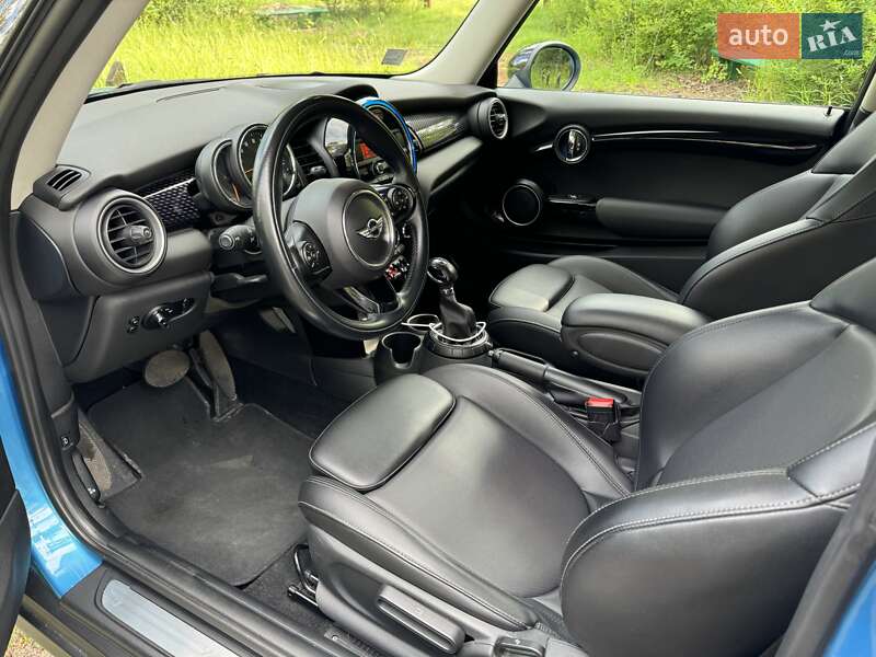 Хетчбек MINI Hatch 2015 в Києві