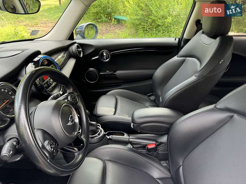 Хетчбек MINI Hatch 2015 в Києві