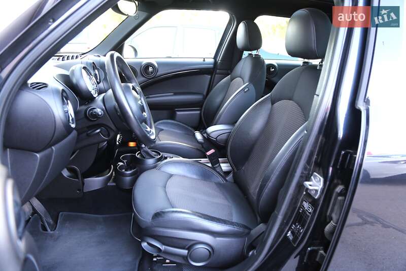 Хетчбек MINI Hatch 2014 в Києві
