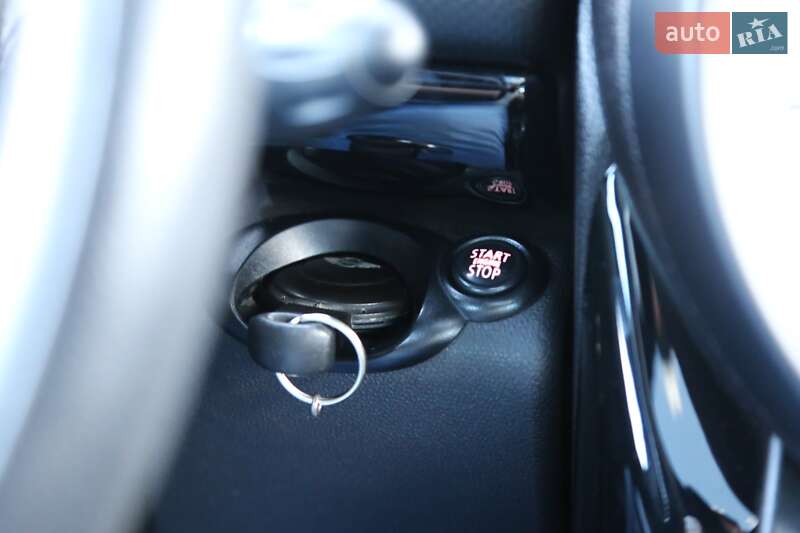 Хетчбек MINI Hatch 2014 в Києві