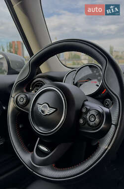Хетчбек MINI Hatch 2019 в 