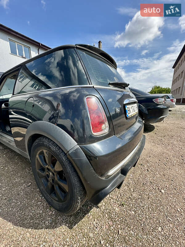 Хетчбек MINI Hatch 2006 в Рівному