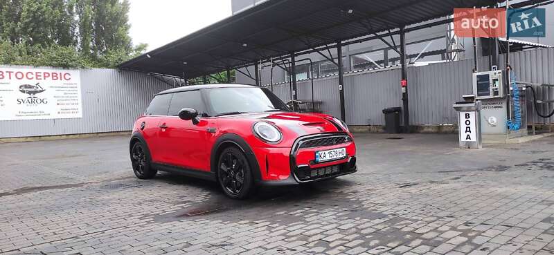 Хетчбек MINI Hatch 2022 в Києві