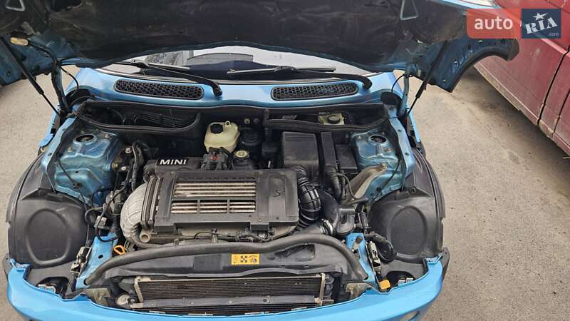 Хэтчбек MINI Hatch 2003 в Днепре