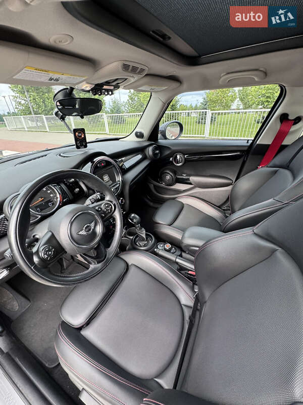 Хетчбек MINI Hatch 2017 в Києві фото 12 Хетчбек MINI Hatch 2017 в Києві
