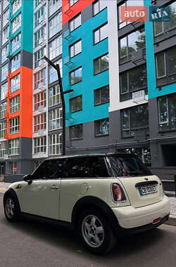 Хетчбек MINI Hatch 2009 в 
