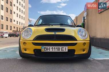 Хэтчбек MINI Hatch 2005 в 