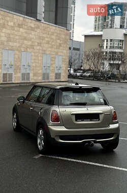 Хэтчбек MINI Hatch 2010 в 