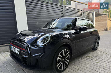 Хетчбек MINI Hatch 2021 в 