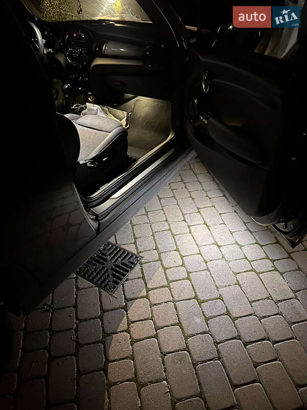 Хетчбек MINI Hatch 2015 в Вінниці