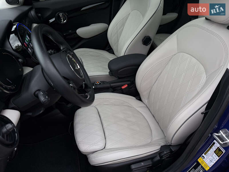 Хетчбек MINI Hatch 2020 в Рівному