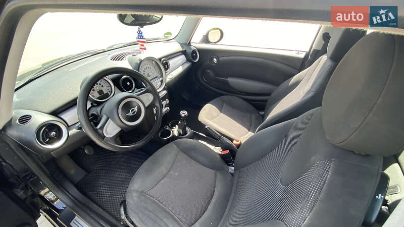 Хетчбек MINI Hatch 2009 в Львові