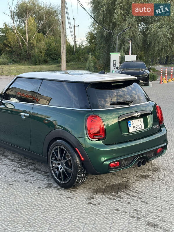 Хэтчбек MINI Hatch 2015 в Полтаве