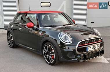 Хетчбек MINI Hatch 2019 в 