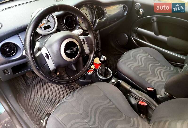 Хэтчбек MINI Hatch 2004 в Киеве фото 4 Хэтчбек MINI Hatch 2004 в Киеве