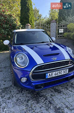 Хетчбек MINI Hatch 2018 в 