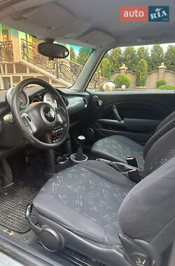 Хэтчбек MINI Hatch 2005 в 
