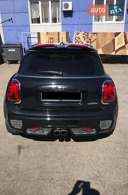 Хетчбек MINI Hatch 2015 в 