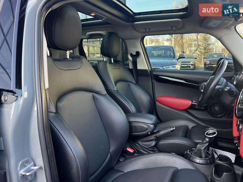 Хэтчбек MINI Hatch 2017 в Ивано-Франковске фото 29 Хэтчбек MINI Hatch 2017 в Ивано-Франковске