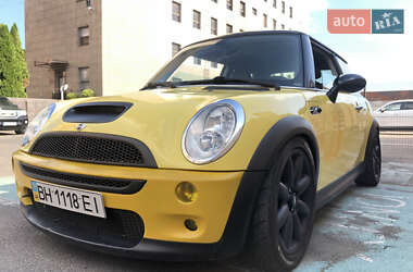 Хэтчбек MINI Hatch 2005 в 