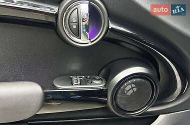 Хэтчбек MINI Hatch 2015 в Черновцах
