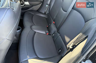 Хетчбек MINI Hatch 2015 в 