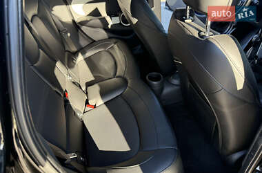 Хетчбек MINI Hatch 2015 в 