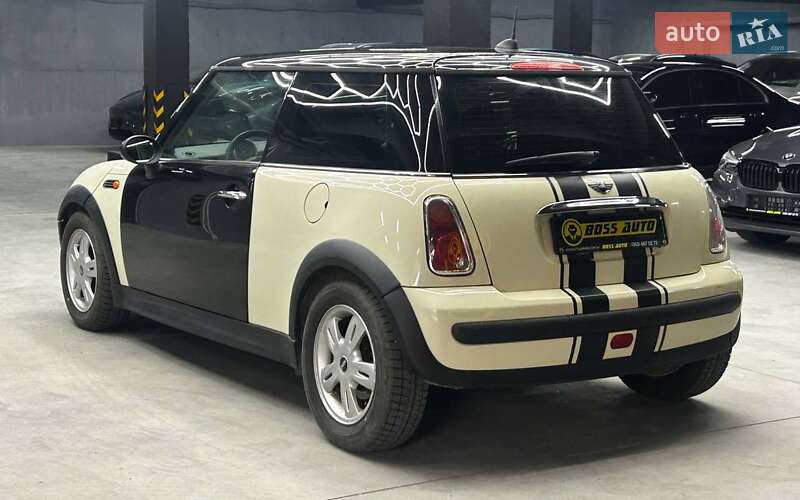 Хетчбек MINI Hatch 2005 в Чернівцях фото 4 Хетчбек MINI Hatch 2005 в Чернівцях