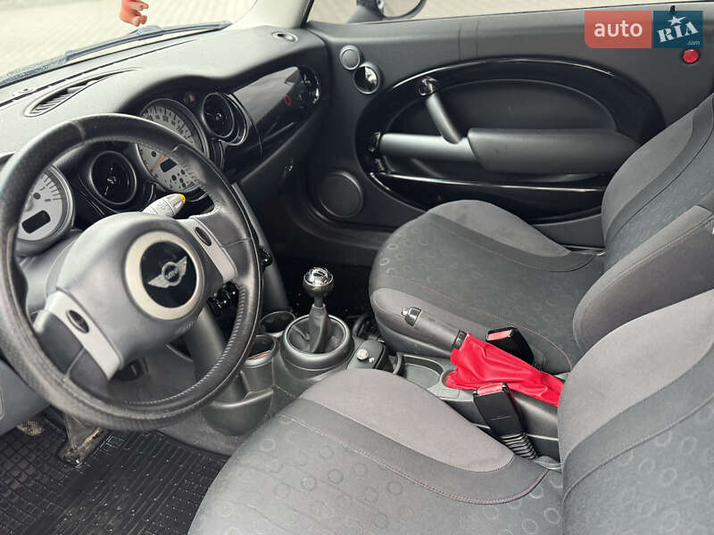 Хэтчбек MINI Hatch 2005 в Хмельницком