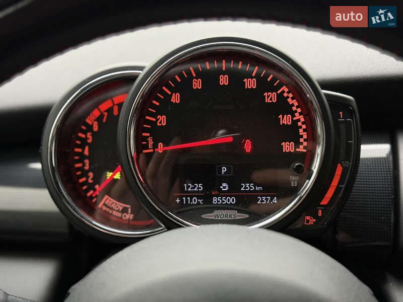Хэтчбек MINI Hatch 2018 в Киеве