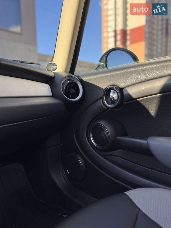 Хетчбек MINI Hatch 2011 в Києві