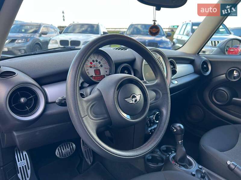 Хетчбек MINI Hatch 2013 в Львові
